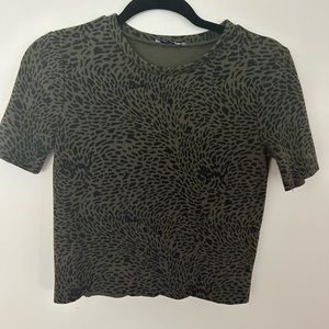 Zara green leopard top semi-crop size M